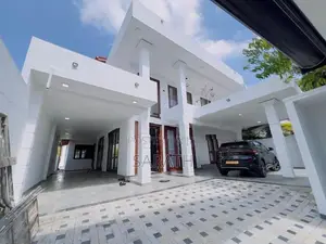 Luxury House For Sale Battaramulla