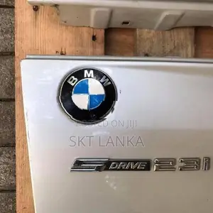 Genuine BMW Z4 M Sport 2013 driver & passenger fender
