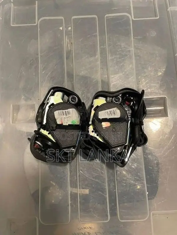 Genuine Range Rover Evoque 2015 front seatbelts