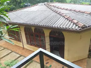 House in Kandy Gelioya - With 130 Perch Land Extent