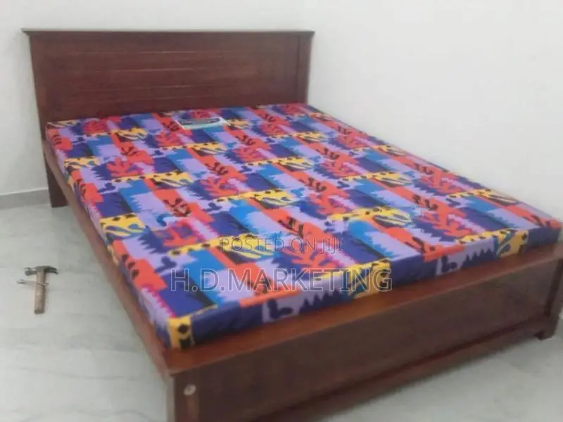 72*60 - 6*5 Queen Size Box Bed with Double Layer Mattress