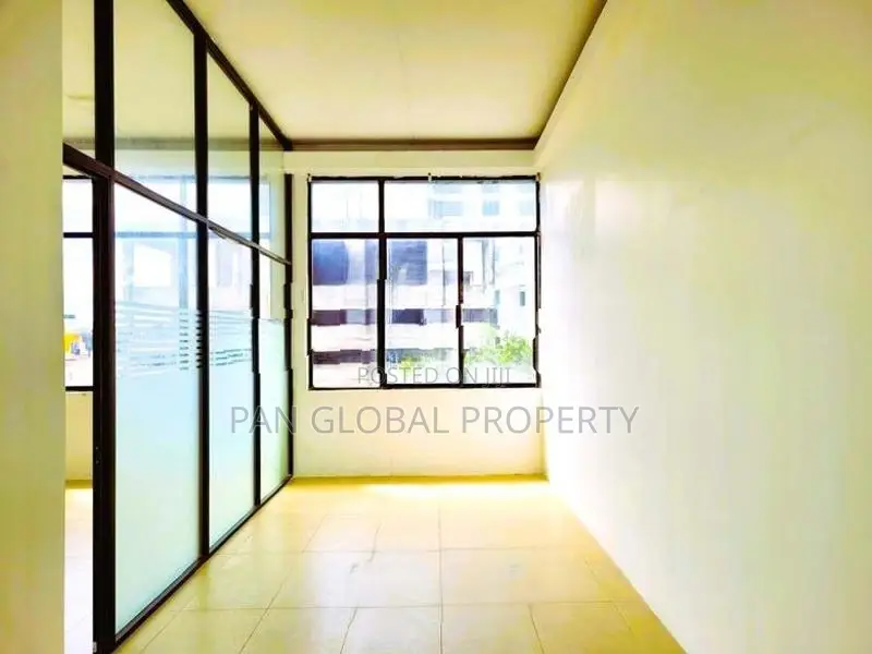 Commercial Building for Sale in Colombo 04