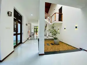 Sale for a Luxurious House in Boralesgamuwa