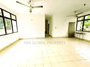 Commercial Building for Sale in Colombo 04