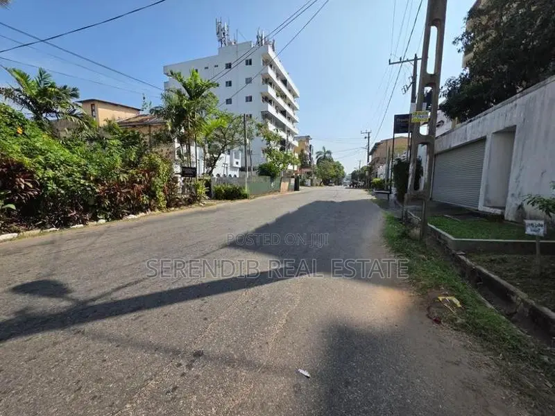 49 Perchese Land Sale in Mt Lavinia