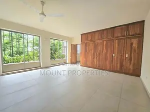 2 Storey House for Sale in Battaramulla Koswatta