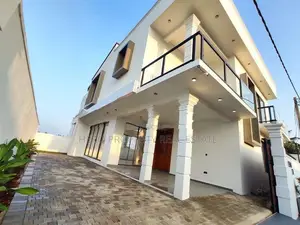Modern Luxurious House for Sale in Piliyandala