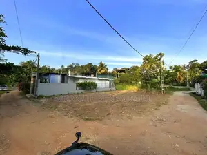 Land in Maharagama Devala Rd
