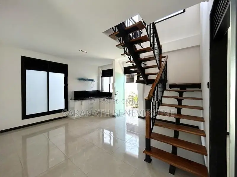 Brand New House in Blue Mountain Scheme Gampaha City Limit- Belummahar