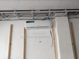 HISENSE 12000 BTU Non-inverter Ac