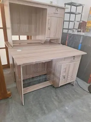4×2 Ft Melamine Office Table