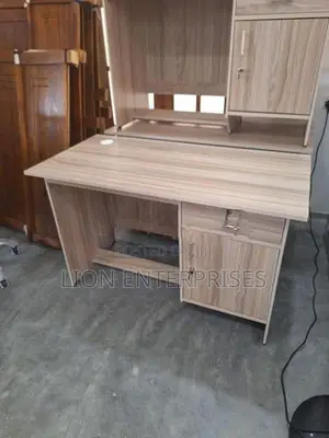 4×2 Ft Melamine Office Table