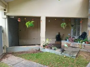 House for sale in Battaramulla ( koswatta)