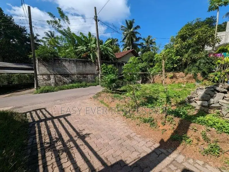 Land for sale in weliweriya