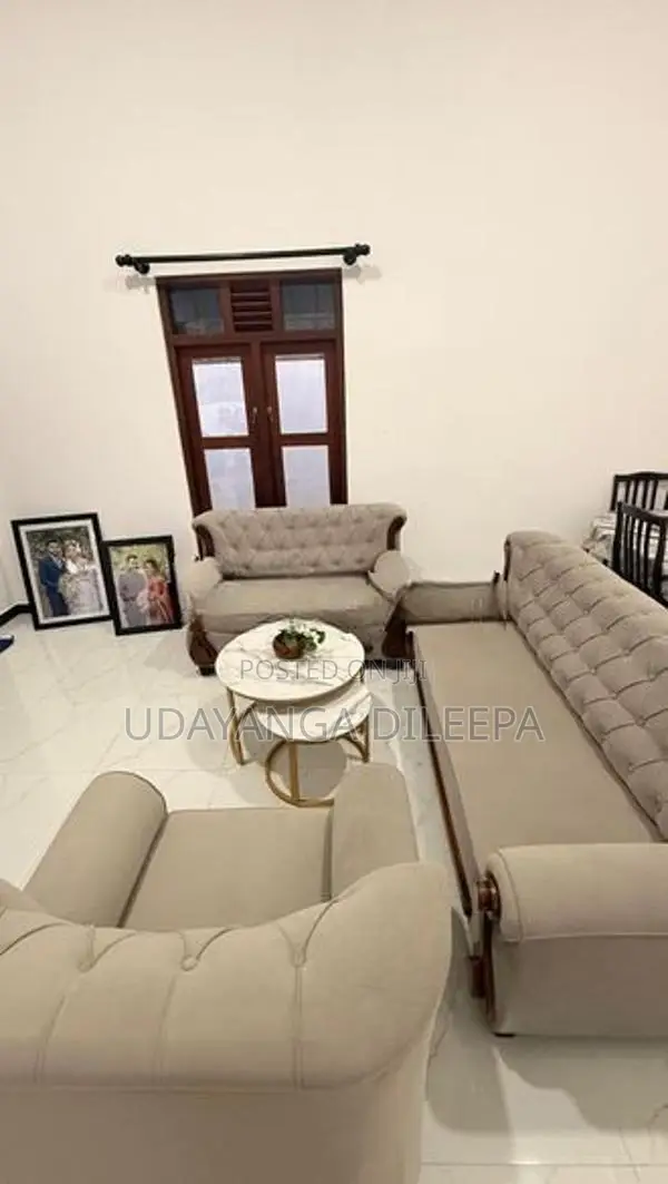Queen Sofa Set