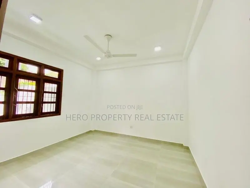 Super Luxury House for Sale in Boralesgamuwa