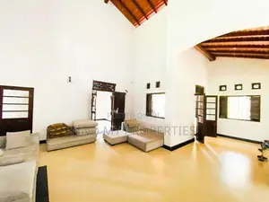 House for Sale in Athurugiriya