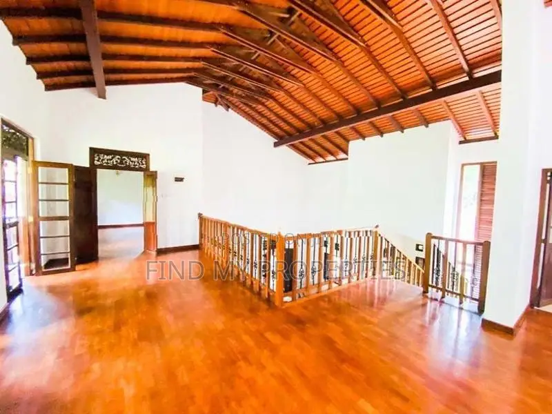 House for Sale in Athurugiriya