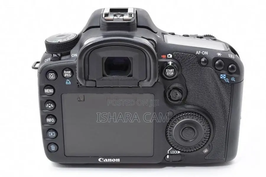 Canon 7D DSLR with Lens