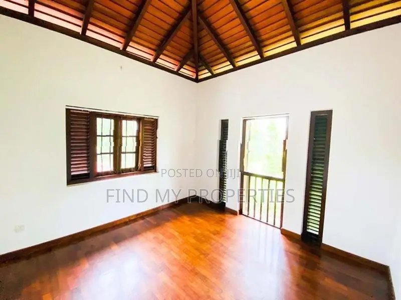 House for Sale in Athurugiriya