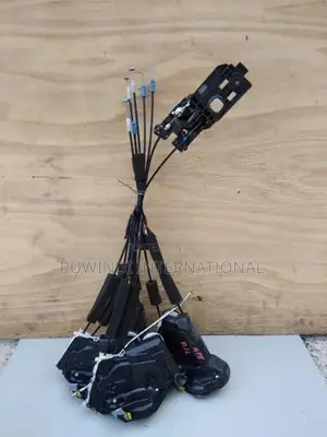 Honda Fit GP5 Center Lock