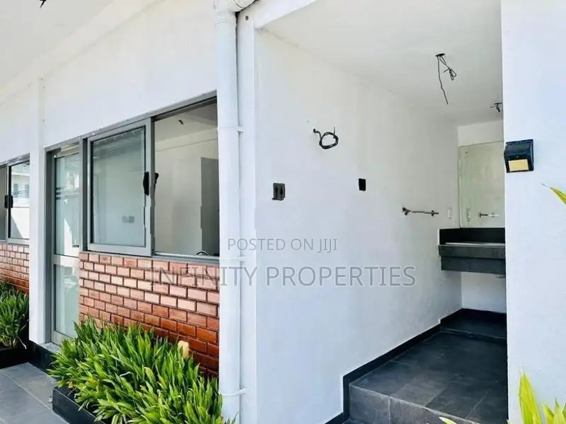 (AFA861) Land with Main House and Annex - For Sale in Maharagama