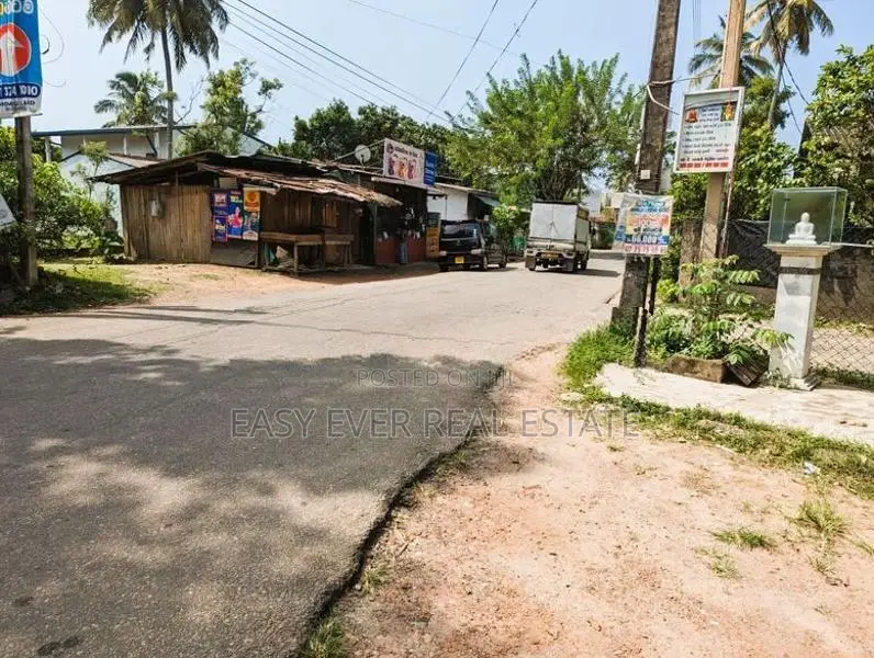 land for sale piliyandala