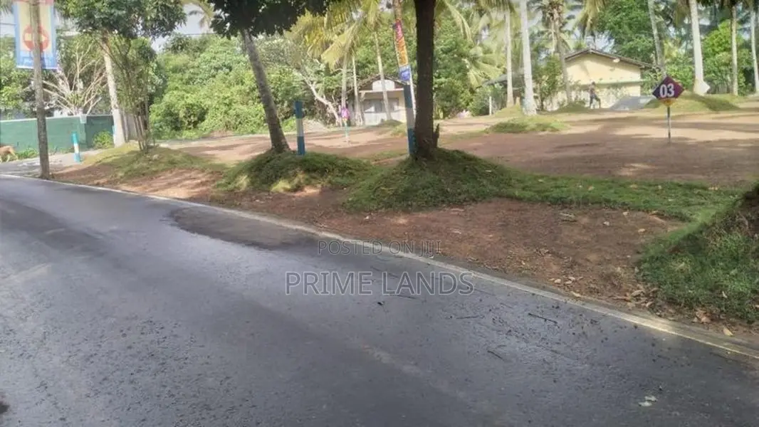 Athurugiriya , Boralugoda RESIDENTIAL LAND for sale