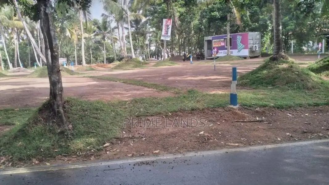 Athurugiriya , Boralugoda RESIDENTIAL LAND for sale
