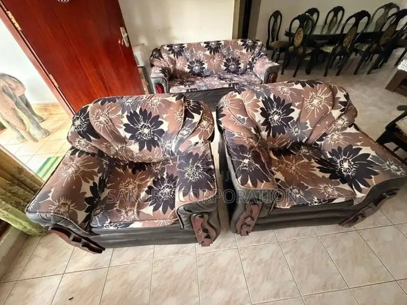 Damro Sofa Set