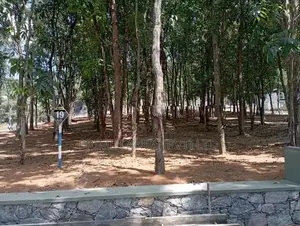 සියළු පහසුකම් සමඟ හොඳ බිම් කොටස් කහතුඩුව