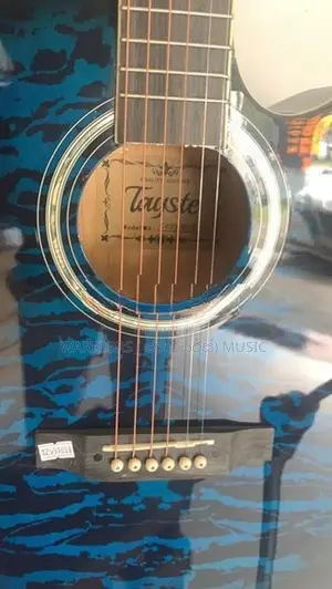 40 Size Box Guitar