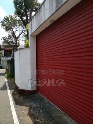 Malabe Prime Location Three Story House For Sale