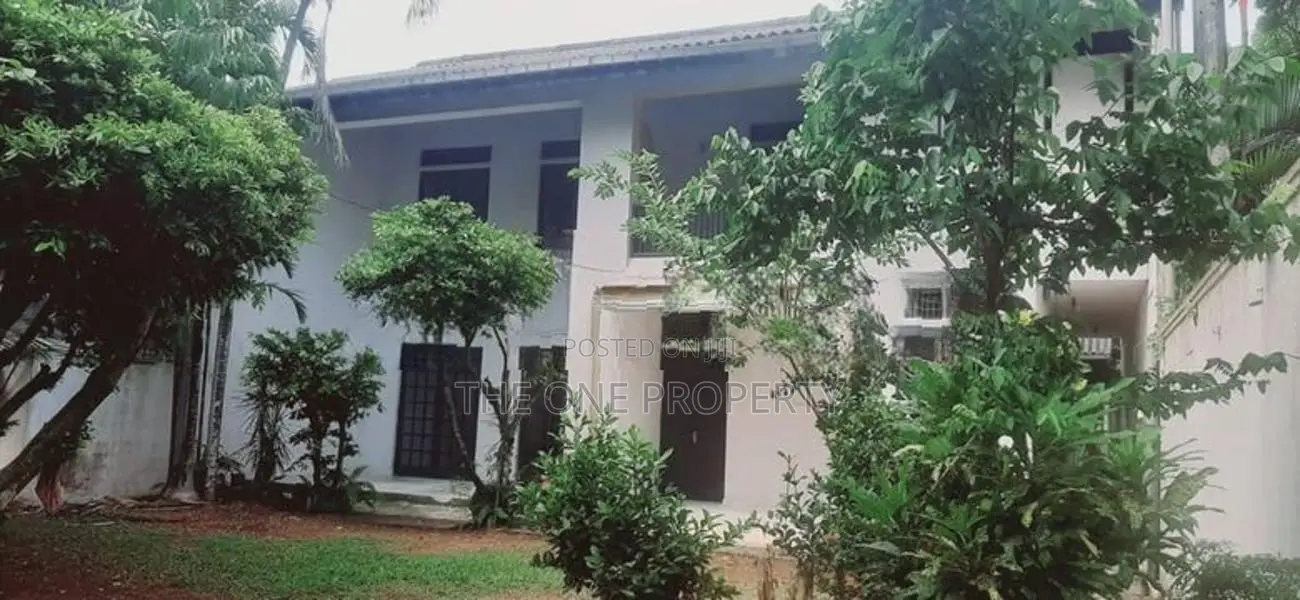 Land with an old house for Sale - Nugegoda