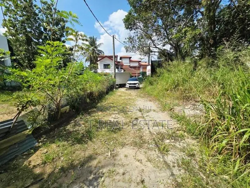 8.10P High Residential Bare Land For Sale In Thalawathugoda