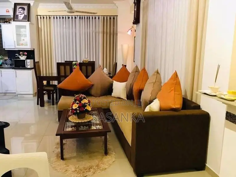 Nugegoda Chaple Road Furnished Luxury Apartment For Sale