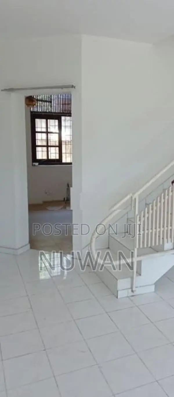 ( KOR3083) 2 Storied House in Kotte