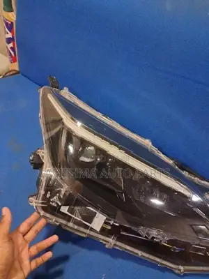 Yaris Cross Head Lamp