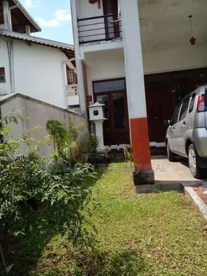 Malabe : 4BR (10 Perches) House for Sale
