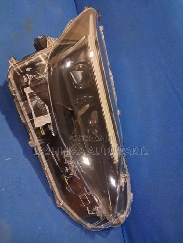 Yaris Cross Head Lamp