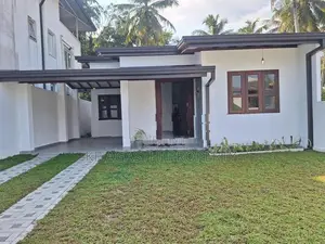 New House for Sale in Athurugiriya