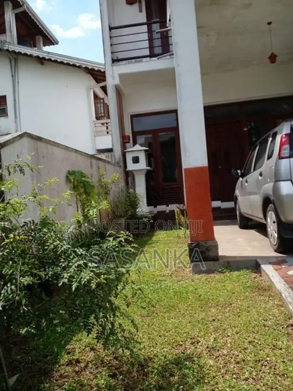 Malabe Prime Location Three Story House For Sale