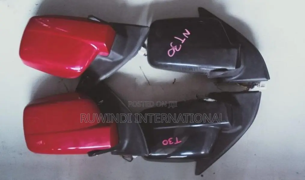 NISSAN X TRAIL NT30 SIDE MIRROR LH/RH