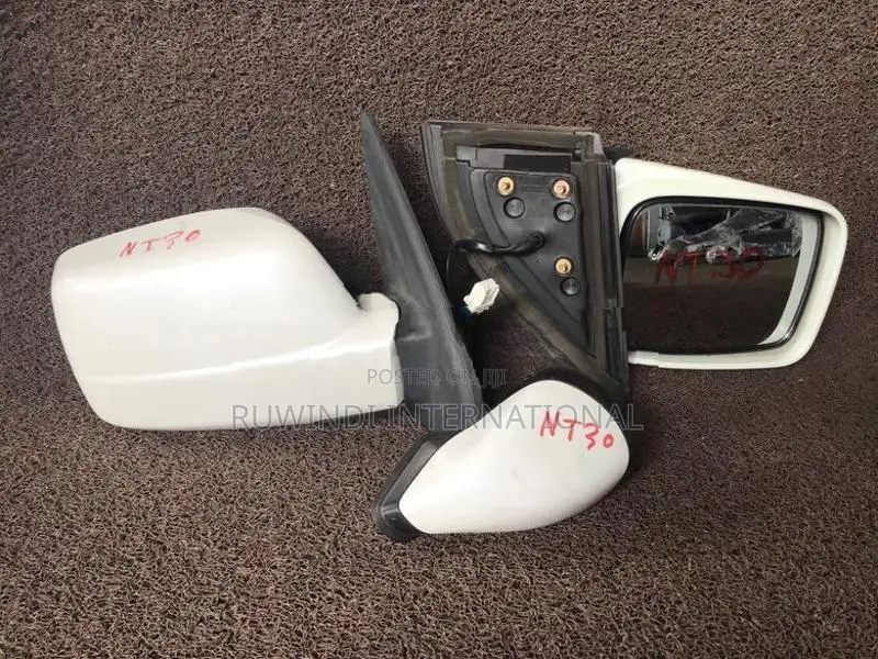 NISSAN X TRAIL NT30 THIRD MIRROR