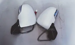 TOYOTA PRIUS W30 SIDE MIRROR LH/RH