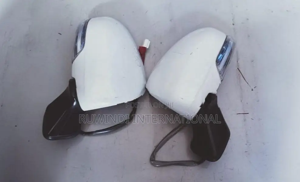 TOYOTA PRIUS W30 SIDE MIRROR LH/RH