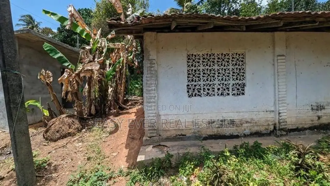 Land for sale in Gampaha Ganemulla