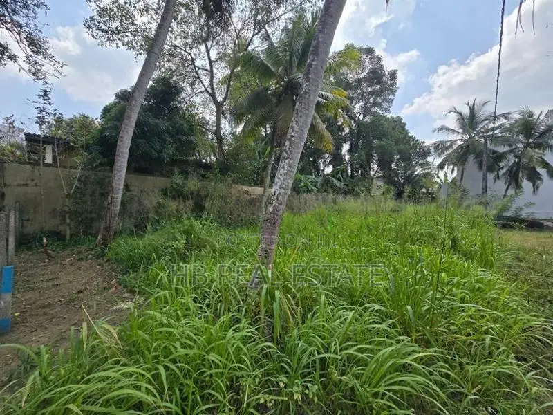 8.1 Perches Residential Bare Land for Sale Polwatta