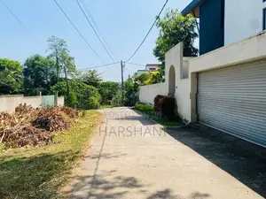 47P Superb Land Overlooking Beautiful Thalangama Lake, Pelawatta