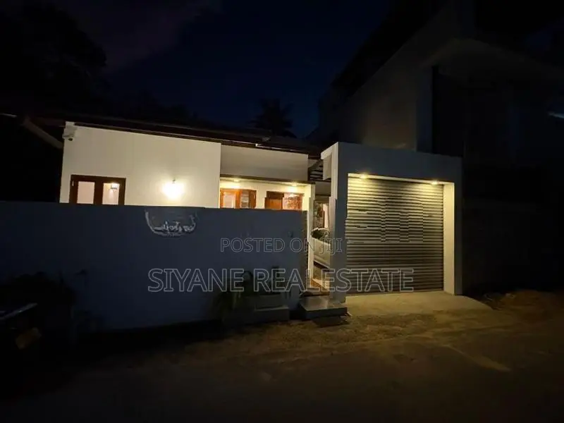 Brand-New Modern Single Storey House for Sale – Athurugiriya